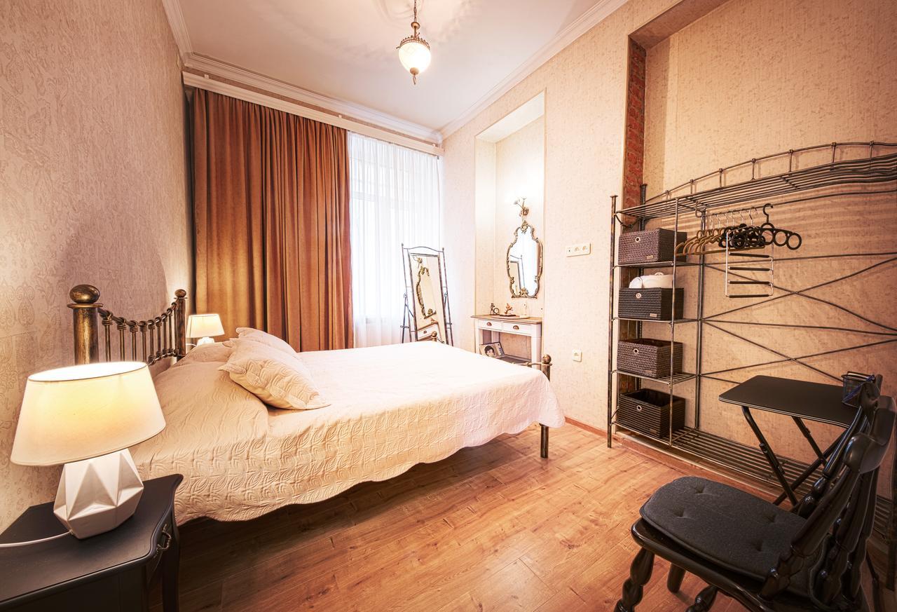 Royal District Apt ♛ Tbilisi Center Apartment Ngoại thất bức ảnh